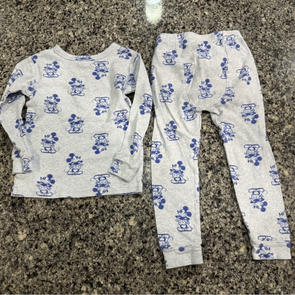Gap 3T Mickey Pajamas - Picture 7 of 7